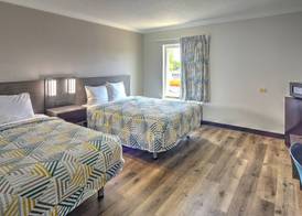 Motel 6 Libertyville, IL 5