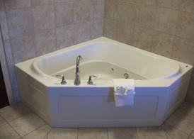 Holiday Inn Express & Suites YOUNGSTOWN WEST - AUSTINTOWN by IHG 4