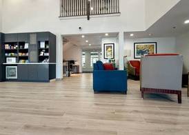 Comfort Inn & Suites Sturbridge-Brimfield 4