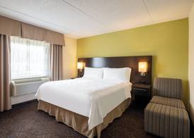 Holiday Inn GREENSBORO COLISEUM by IHG 4