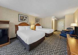 Clarion Hotel Anaheim Resort 4