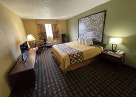 Super 8 by Wyndham Hancock MD 3