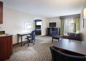Wingate by Wyndham Roseville/Detroit 4