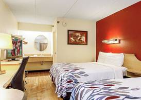 Red Roof Inn Albany Airport 4