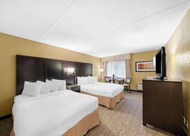 Best Western Plus Mariposa Inn & Conference Centre 4
