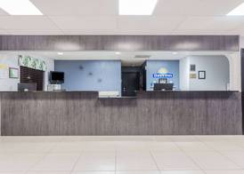 Days Inn by Wyndham Sarasota I-75 2