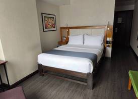 La Luna Inn 4