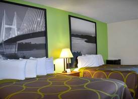 Super 8 by Wyndham Branson Andy Williams Theatre 4