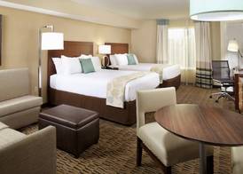 Hawthorn Suites by Wyndham Wheeling at The Highlands 5