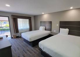 Travelodge by Wyndham Buena Park 4