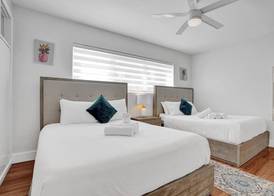 Bay Harbor Boutique Vacation Rental 3