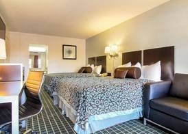 Days Inn by Wyndham Market Center Dallas Love Field 5