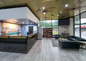 Ramada by Wyndham Diamondhead I-10 Gulfport 2