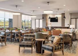 La Quinta Inn and Suites by Wyndham Lincoln 3