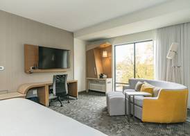 Courtyard by Marriott West Springfield 5