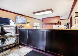 OYO Waterfront Hotel- Cape Coral Fort Myers, FL 4