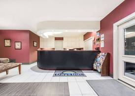Days Inn by Wyndham Bryan College Station 2