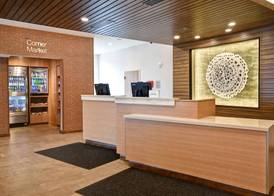 Fairfield Inn & Suites by Marriott Milwaukee North 2