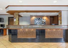 Best Western Plus Landing View Inn & Suites 3