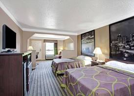 Super 8 by Wyndham Knoxville East 5
