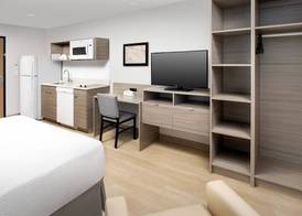 WoodSpring Suites Seattle Everett 5