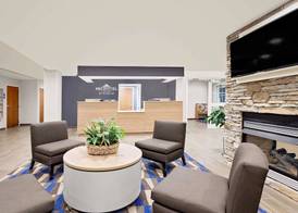 Microtel Inn & Suites by Wyndham Middletown 3