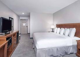 Country Inn & Suites by Radisson, Maumee - Toledo 4