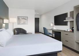 Hyatt Select Louisville North 4