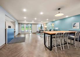 WoodSpring Suites Baton Rouge Airport 3