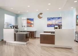 Comfort Inn & Suites Gulf Shores East Beach near Gulf State Park 3