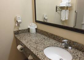 Holiday Inn Express & Suites WHEELING by IHG 5