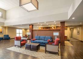 Comfort Suites Dodge City 2