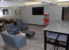 Country Inn & Suites by Radisson, Muskegon, MI 5