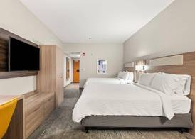 Holiday Inn Express & Suites LINCOLN-ROSEVILLE AREA by IHG 4