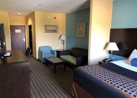 Best Western Plus Goodman Inn & Suites 4