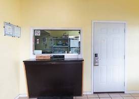 OYO Hotel San Antonio Lackland near Seaworld 3