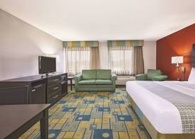 La Quinta Inn by Wyndham Toledo Perrysburg 5