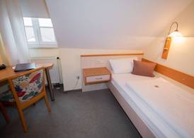 Hotel Garni am Markt - Businesshotel - Frühstücksbuffet - Fahrradabstellplatz - Hunde willkommen 5