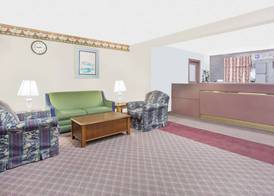 Knights Inn Emporia 3