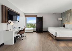Cambria Hotel Orlando near Universal Theme Parks 5