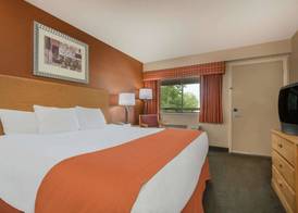 Days Inn by Wyndham Columbus Fairgrounds 5