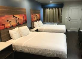 Hyland Inn Brea 5