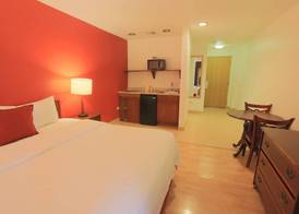 Days Inn by Wyndham Calumet Park 4