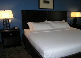 Holiday Inn Express & Suites BELLE VERNON by IHG 3