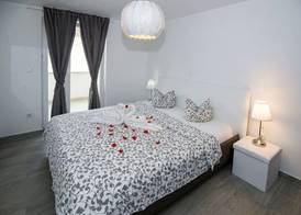 Apartments Mali Nono 4
