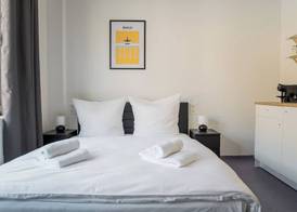 Apartmenthaus Berlin Neukölln 3