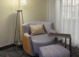 Courtyard by Marriott Oshawa 3