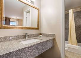 Americas Best Value Inn Refugio 4