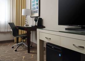 Holiday Inn & Suites MARLBOROUGH by IHG 4