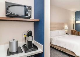 Holiday Inn Express & Suites SAN DIEGO OTAY MESA by IHG 5